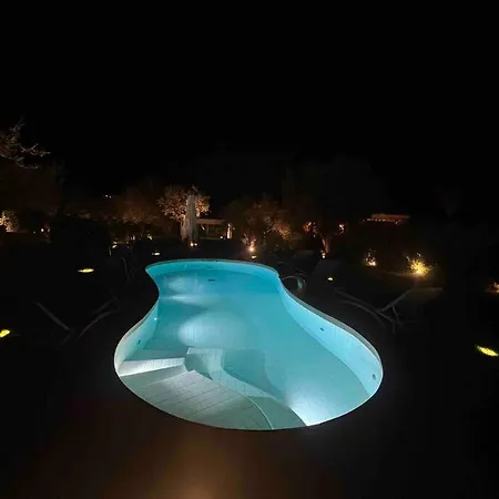 Villa Luxury With Pool And Privacy *