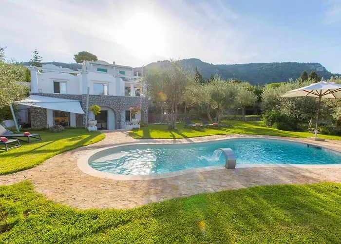 Luxury With Pool And Privacy *