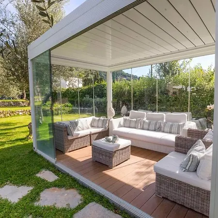 Luxury With Pool And Privacy