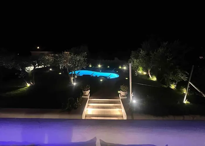 Luxury With Pool And Privacy Анакапри